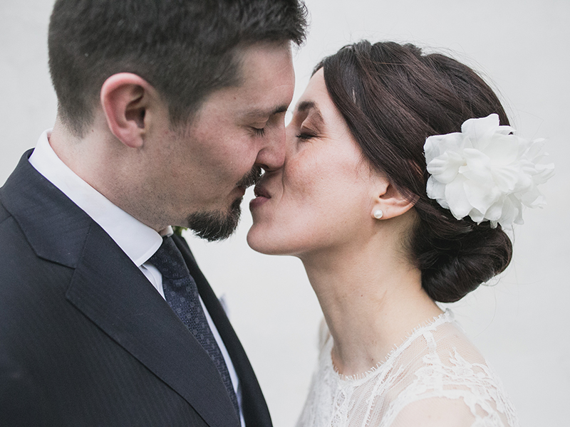 fotografo matrimonio crema cremona convento dei neveri bacio